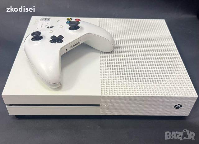 Конзола XBOX ONE S с 1бр. джойстик и 1бр. игра, снимка 1