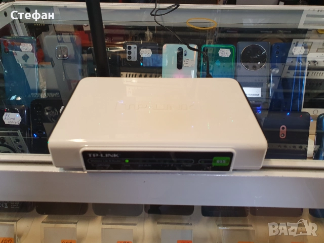 Рутер TP-Link TL-WR740N lite В отлично техническо и визуално състояние., снимка 2 - Рутери - 51960483