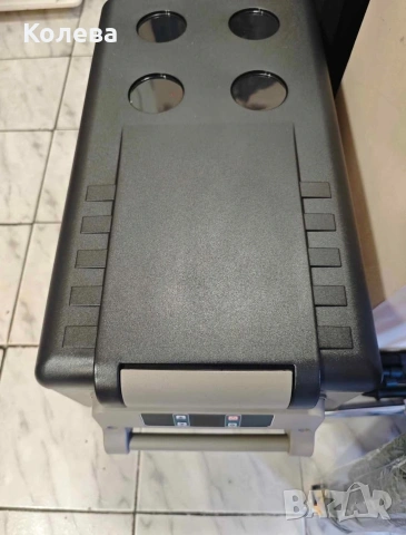 Хладилник Vevor 55 L, снимка 3 - Хладилни чанти - 53171924