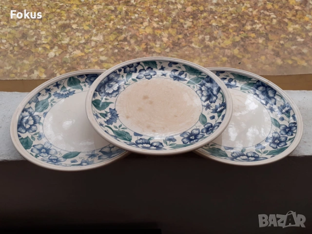 Лот от три порцеланови чинии Staffordshire England порцелан