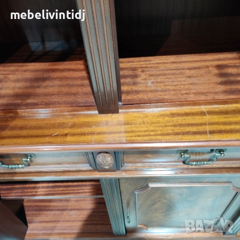 Витрина-шкаф Chesterfield махагон, снимка 9 - Секции и витрини - 53432459