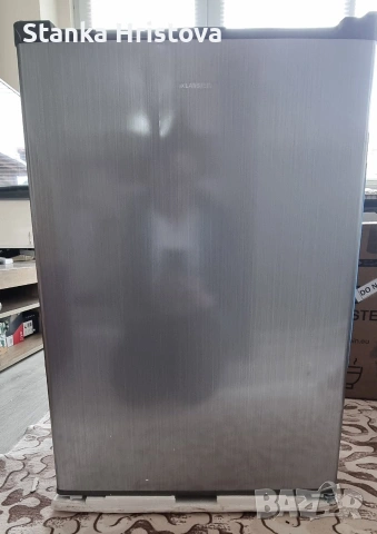 Хладилник сив Klastein 75L.