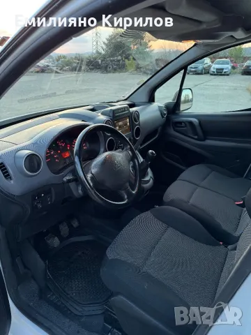 Peugeot Partner 1.6* 2016* EURO 6* НАВИГАЦИЯ * 132 300, снимка 8 - Автомобили и джипове - 50064476