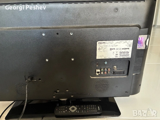 Телевизор Philips 32 инча, снимка 3 - Телевизори - 54303482