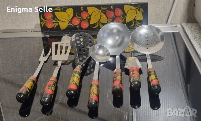 Винтидж руски съветски кухненски стенен комплект, ръчно рисуван, хохлома, СССР, 70-те години, рядък, снимка 3 - Антикварни и старинни предмети - 52505568