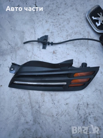 Лява решетка мигач ляв мигач Nissan Micra K12 (2003-2005г.) 62320AX600 / 26130AX600 / Нисан Микра