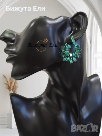 Официални обеци със зелени кристали , снимка 3 - Обеци - 53831398