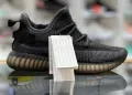 Нови обувки Adidas yeezy boost V2 , снимка 1