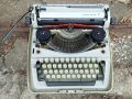 Две пишещи машини, снимка 1 - Антикварни и старинни предмети - 45685725