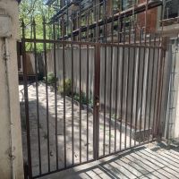 Изработка на огради и дворни врати, снимка 12 - Огради и мрежи - 45204268