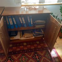 Дървен шкаф за книги и документи, снимка 2 - Шкафове - 45381254
