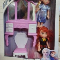 2ка Фроузен с тоалетка , снимка 1 - Кукли - 45804125