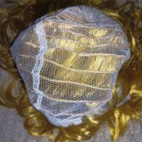 Нова карнавална перука тип каре в златист цвят , снимка 8 - Аксесоари за коса - 45088360