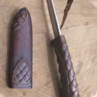 Нож с ръчна дърворезба, снимка 4 - Ножове - 45402412