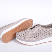 СЕЗОН'24! Бели дамски обувки с перфорация - Три цвята, снимка 10 - Дамски ежедневни обувки - 45093957
