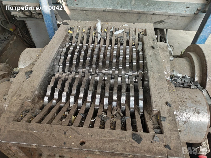 Двувалов шредер за пластмаси, снимка 1