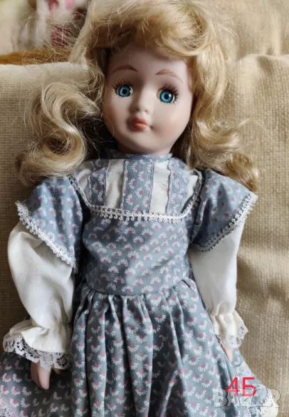 Порцеланова кукла , снимка 1