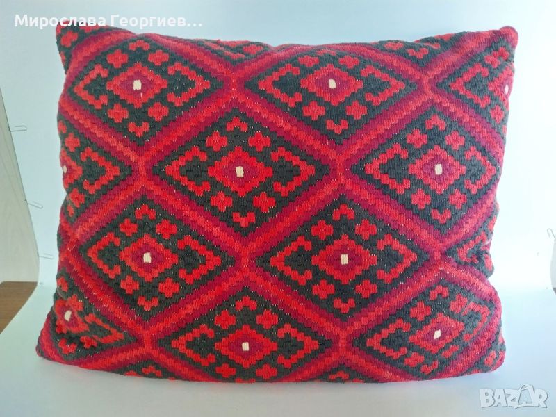 Българска стара тъкана възглавница
47 см х 34
Чудесен декор за битов стил
, снимка 1