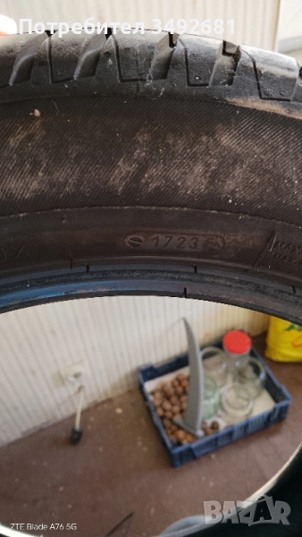 Продавам 1бр гума Корморан 205/55/16 и 1бр ДЪНЛОП 205/55/16 . КАРАНИ СА ПО 1000 КИЛОМЕТРА, снимка 1