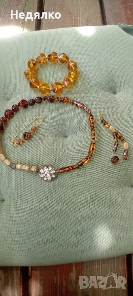 Стара гривна от кехлибар,колие,игла,автентични, снимка 1