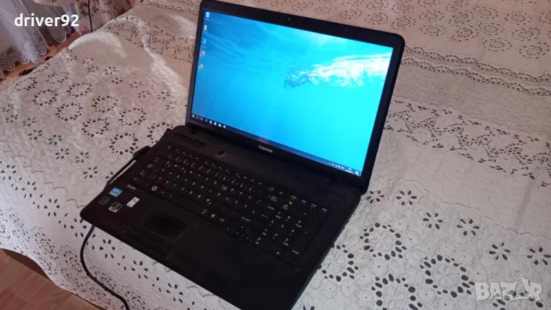 Toshiba C670 17.3 инча екран с 6 гб рам 500 гб хард уиндоус 10, снимка 1