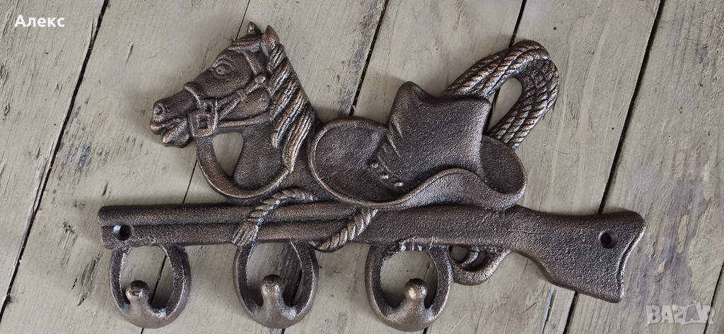 Каубойска чугунена масивна закачалка., снимка 1