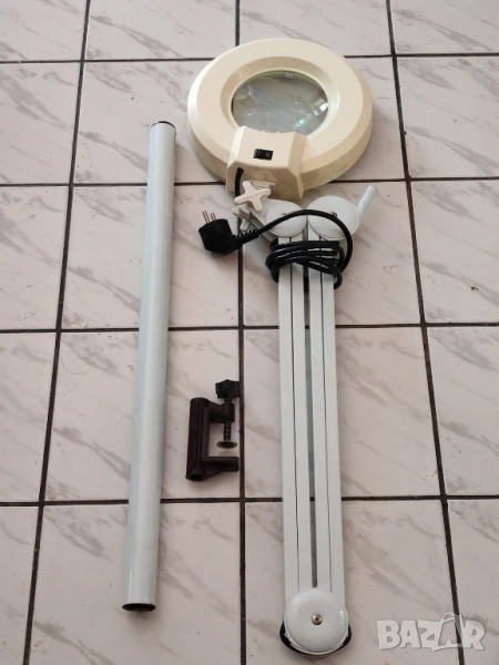Козметична лампа с лупа. , снимка 1