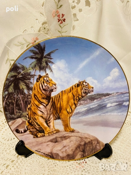 порцеланова чиния за стена , снимка 1