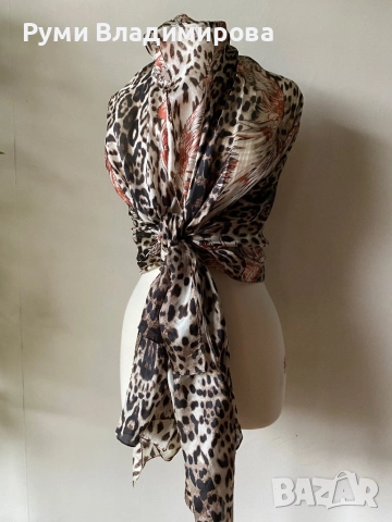 Леопардов шал от 100 % коприна в кафявата гама, снимка 3 - Шалове - 48586386