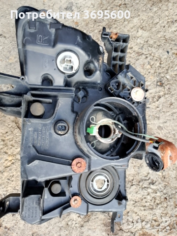 Десен фар Mitsubishi Pajero 4 Мицубиши Паджеро 4, снимка 5 - Части - 52736046