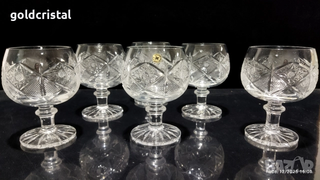 кристални чаши за коняк 