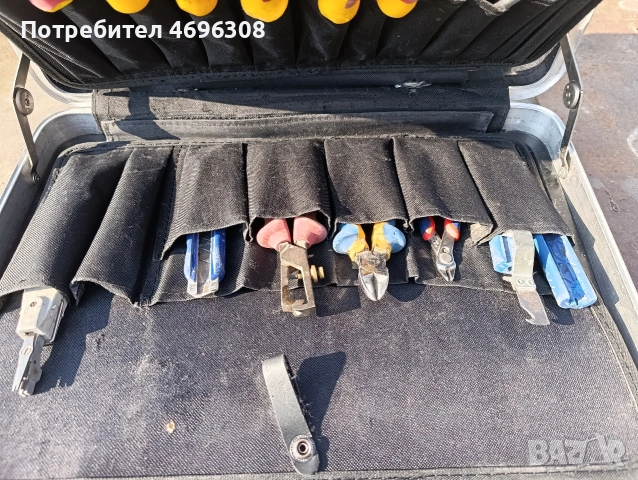 куфар за електричари , снимка 2 - Куфари с инструменти - 53976591