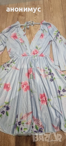 Нежна рокля