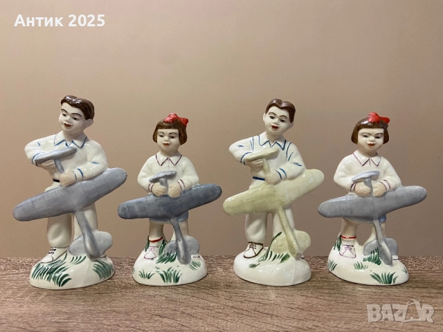 Колекция порцеланови фигури от завода Коростен (37 бр.), снимка 11 - Антикварни и старинни предмети - 52410777