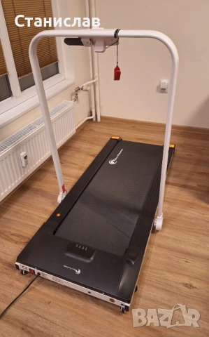 Електрическа бягаща пътека, FitTronic, D1000, Zwfit и приложение Kinomap, сгъваема, 160x58x14 см, 1.
