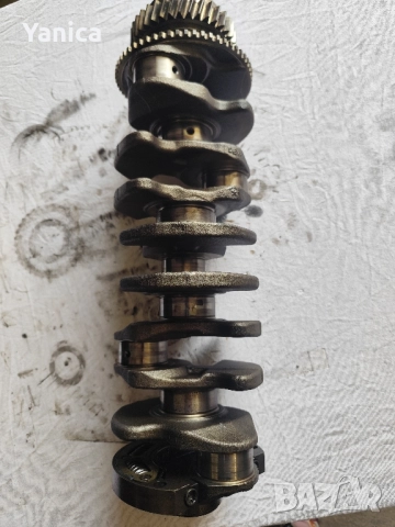 Колянов вал стандартен VW transporter, VW Tuareg 2.5 tdi, снимка 2 - Части - 51889079