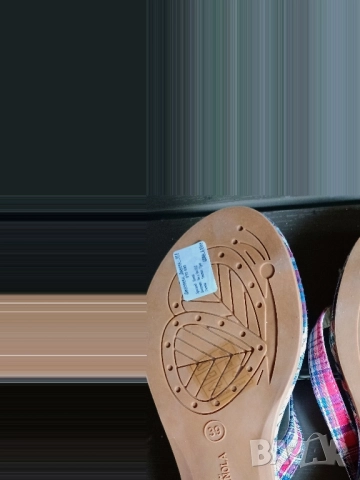 Екстравагантни дамски испански джапанки номер 39, снимка 3 - Маратонки - 51445565