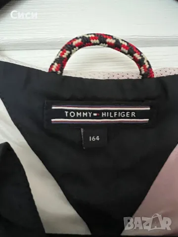 Тънко яке  Tommy Hilfiger, снимка 3 - Детски якета и елеци - 47719434