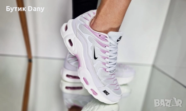 Дамски маратонки Nike, снимка 2 - Маратонки - 52639057