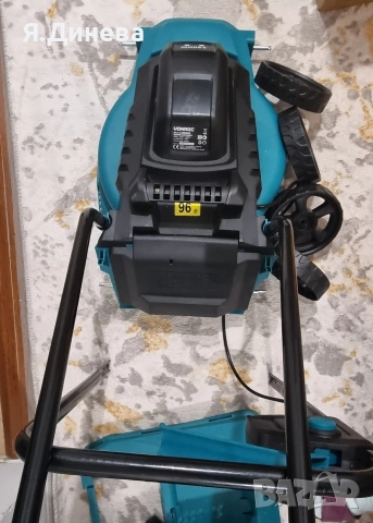 Електрическа косачка Vonroc 1300w, снимка 2 - Градинска техника - 52944904