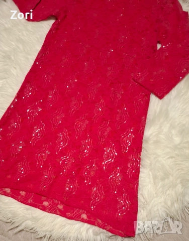 Дантелена рокля с прозрачни пайети в наситен розово-червен цвят, снимка 2 - Рокли - 52598753