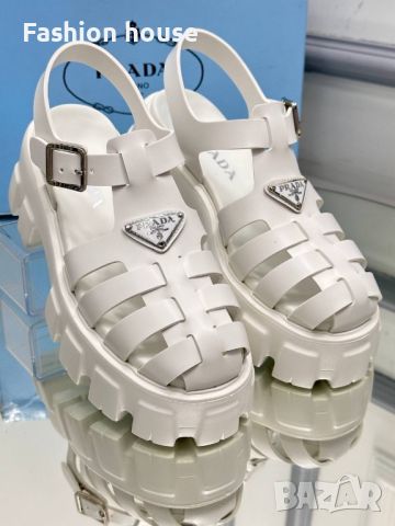 Prada дамски сандали в бяло