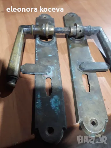 Месингови дръжки