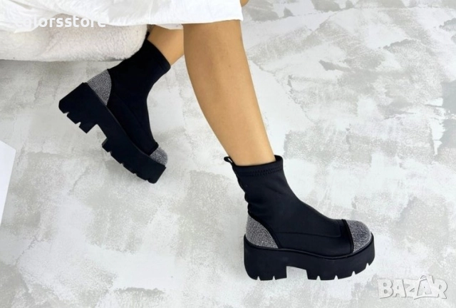 Боти на платформа - черен неопрен и камъчета - LT60 