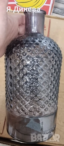 Красива декоративна ваза