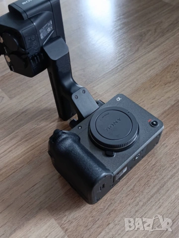 кинокамера Sony FX30 Cinema Line + XLR Handle Unit Kit, снимка 5 - Камери - 53943314