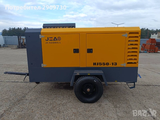 Продавам давам под наем мобилен винтов компресор, снимка 6 - Други машини и части - 54053950