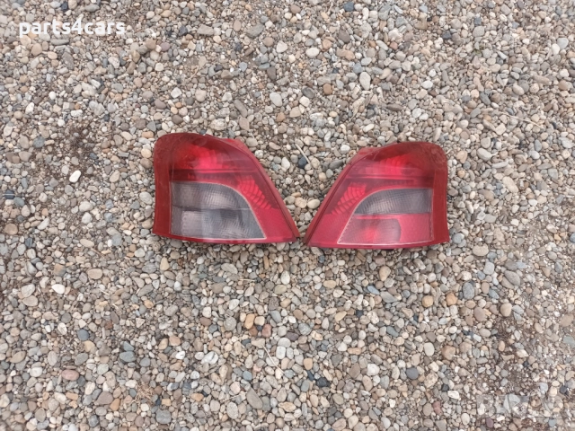 ляв и десен стоп за тойота ярис 05 + TOYOTA YARIS