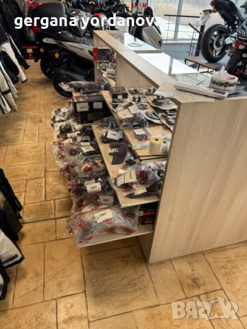 Шкаф витрина с чекмеджета, снимка 3 - Витрини - 53561698