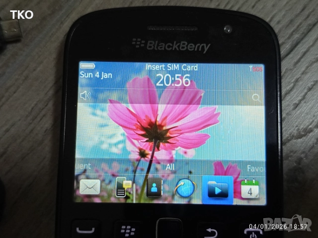 BLACKBERRY 9720 Smartphone с оригинално зарядно и кабел, снимка 8 - Blackberry - 52977625